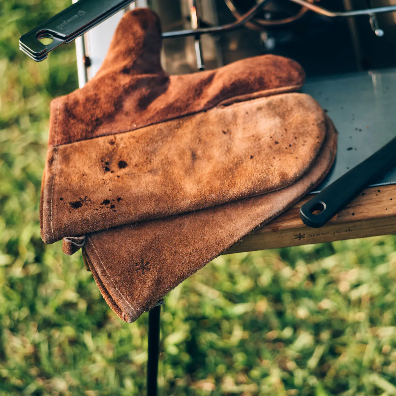 Camper's Mittens